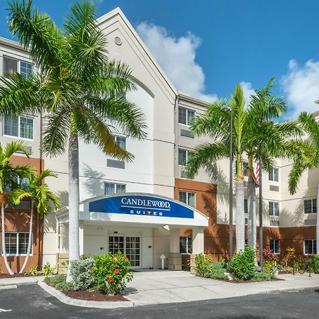 Candlewood Suites Fort Myers/Sanibel Gateway By Ihg Zewnętrze zdjęcie
