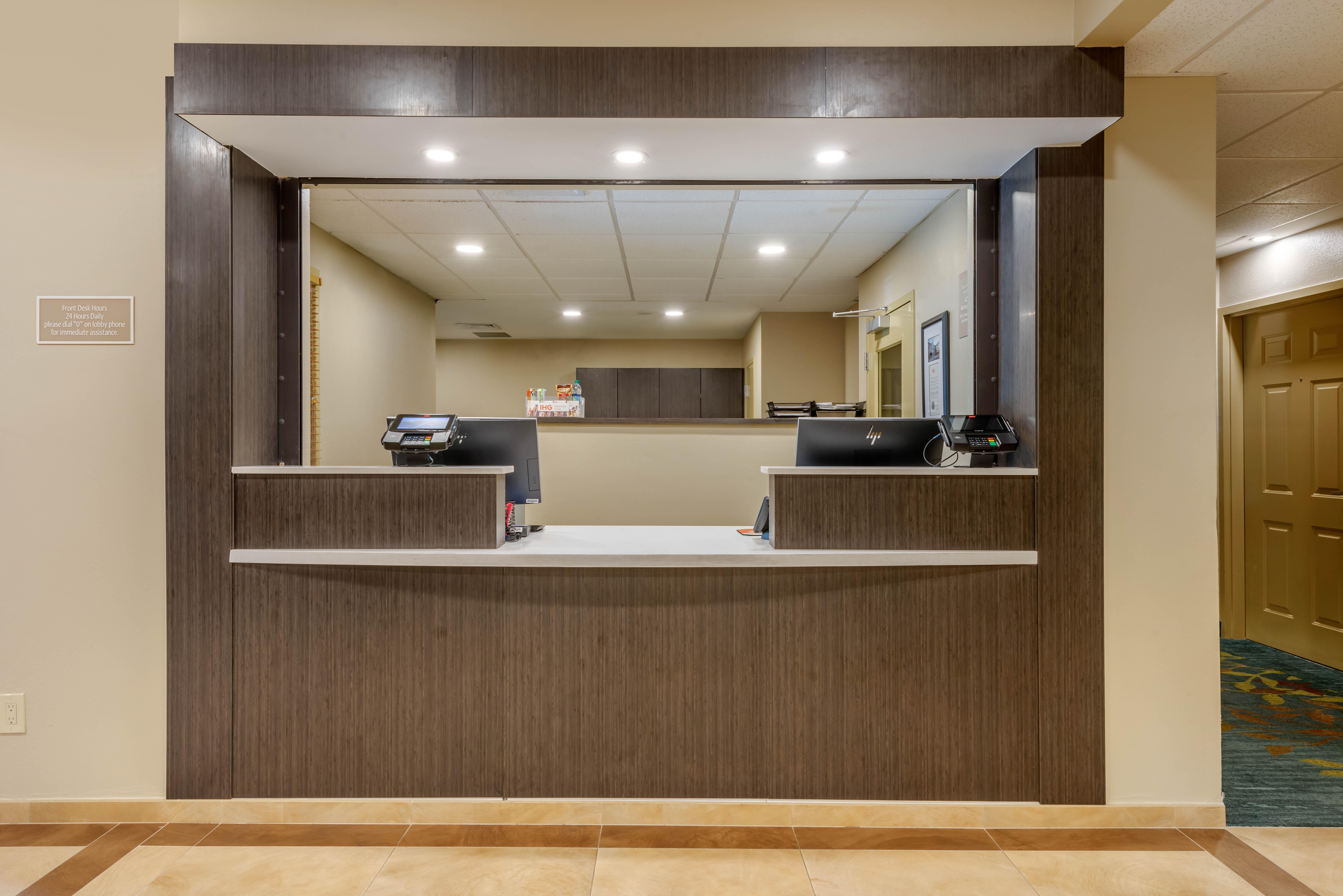 Candlewood Suites Fort Myers/Sanibel Gateway By Ihg Zewnętrze zdjęcie