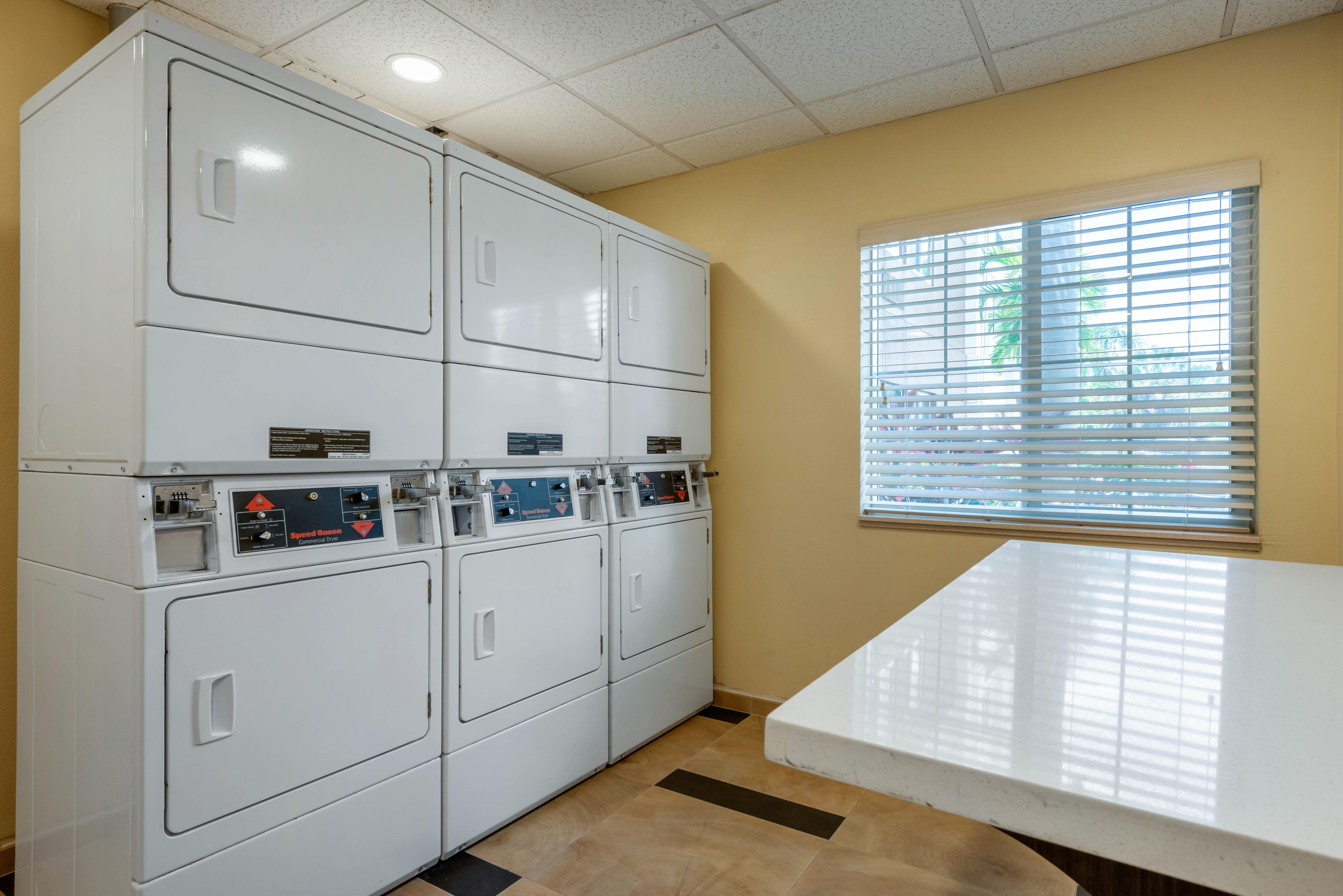 Candlewood Suites Fort Myers/Sanibel Gateway By Ihg Zewnętrze zdjęcie