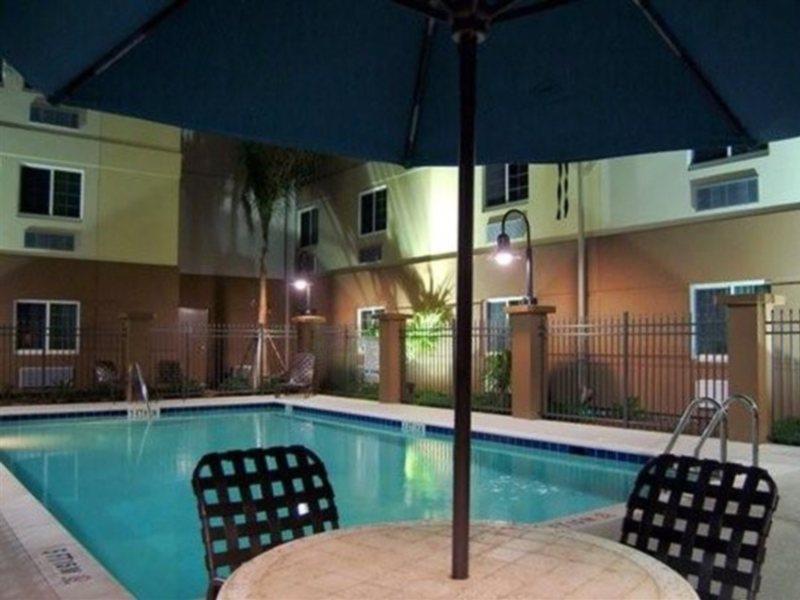 Candlewood Suites Fort Myers/Sanibel Gateway By Ihg Zewnętrze zdjęcie