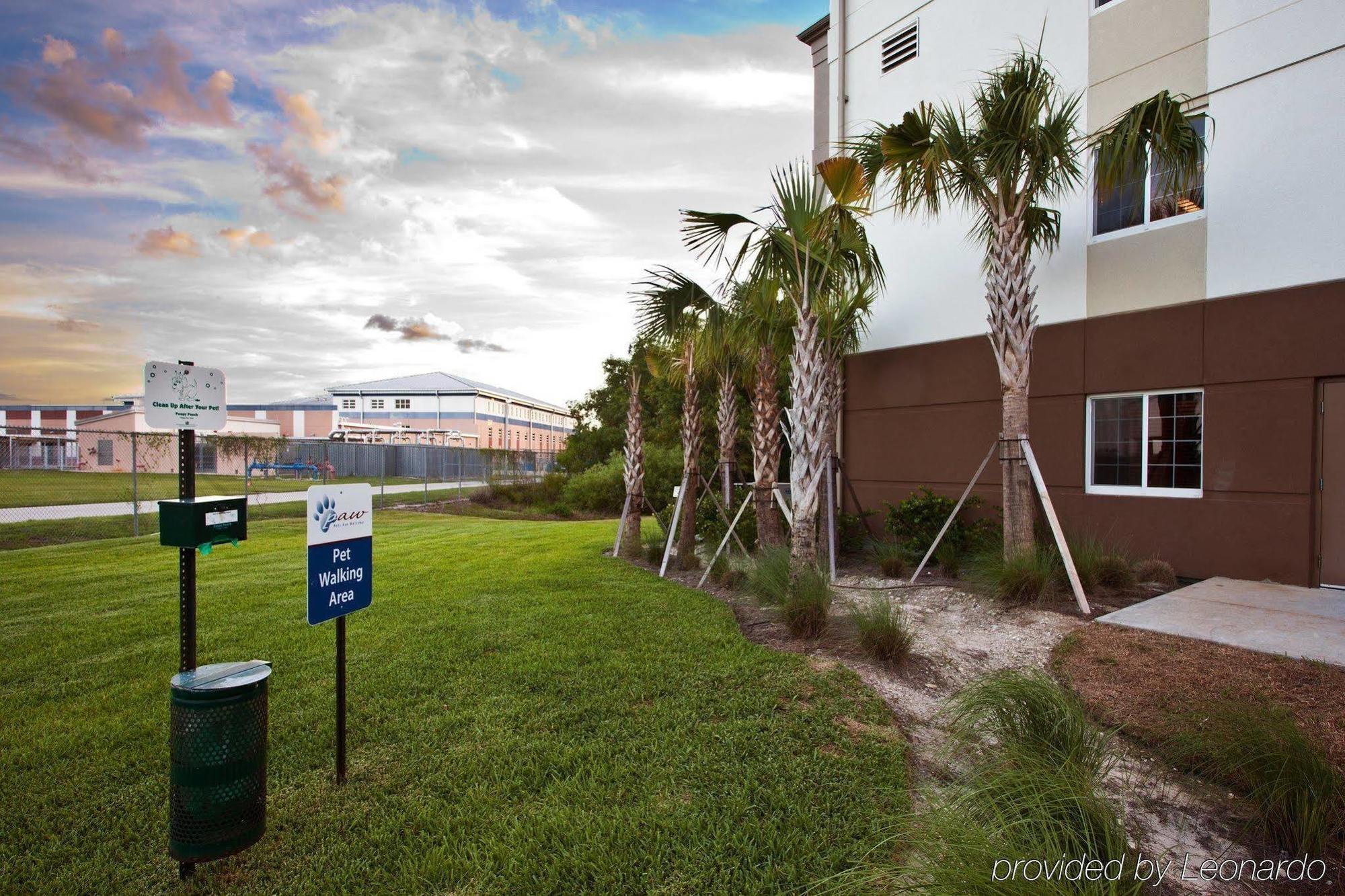 Candlewood Suites Fort Myers/Sanibel Gateway By Ihg Wnętrze zdjęcie