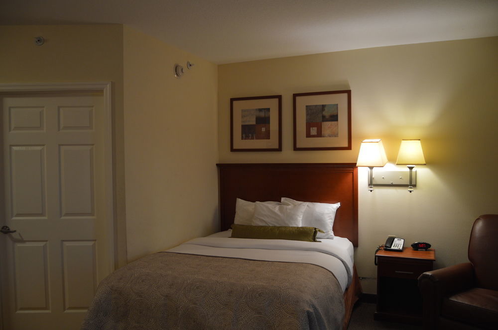 Candlewood Suites Fort Myers/Sanibel Gateway By Ihg Zewnętrze zdjęcie
