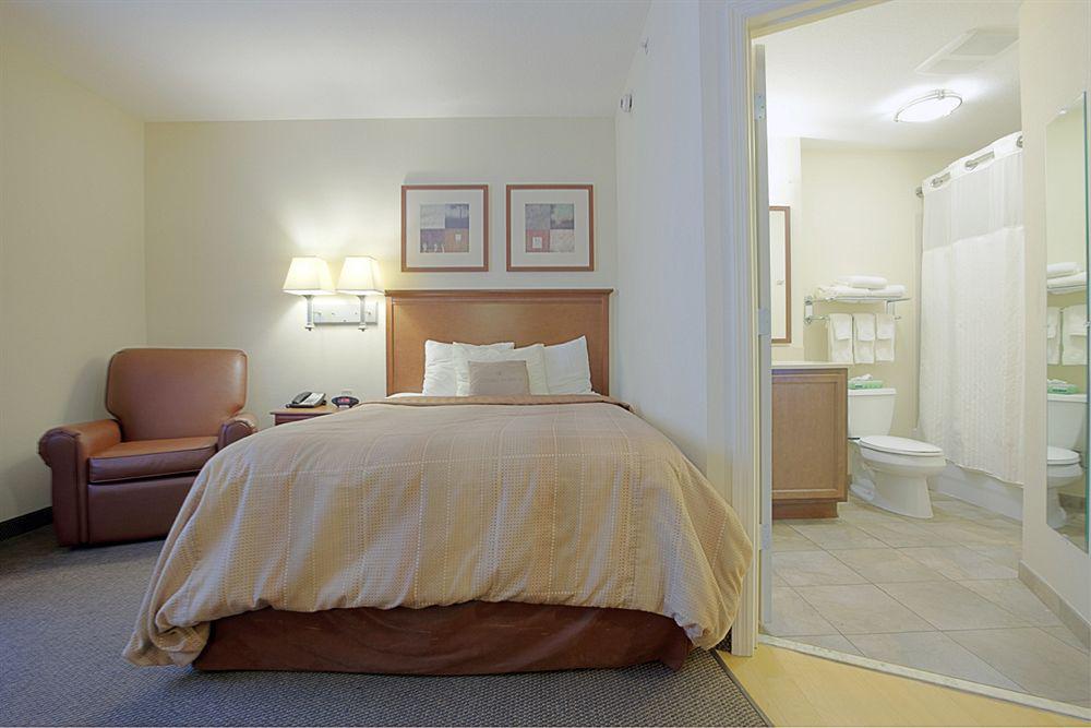 Candlewood Suites Fort Myers/Sanibel Gateway By Ihg Zewnętrze zdjęcie